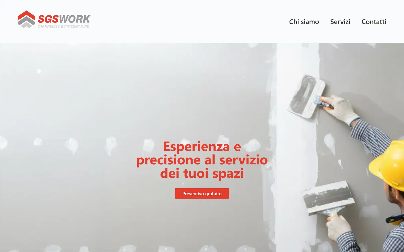 La home page di sgswork.it con un operaio che stucca una parete in cartongesso